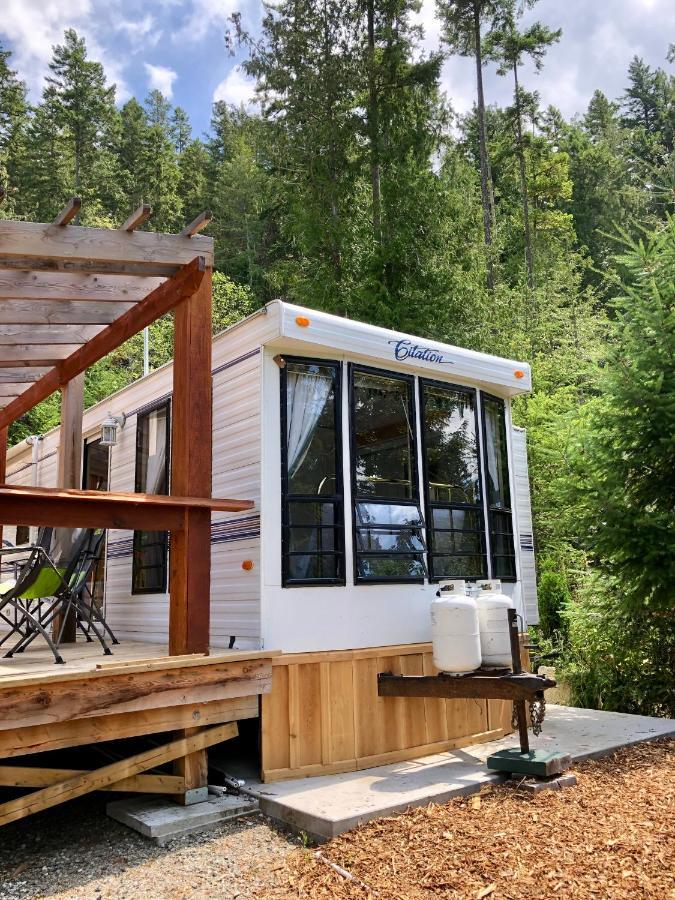 Garden Bay Hideaway - Glamping & Rv Hotel Exterior photo