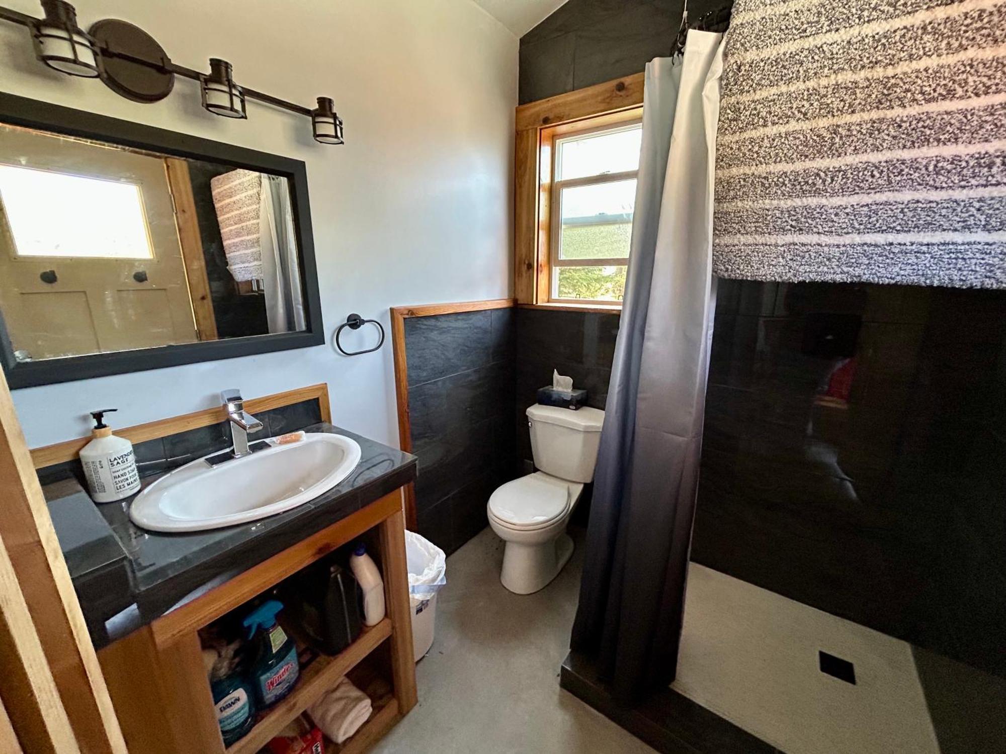 Garden Bay Hideaway - Glamping & Rv Hotel Exterior photo